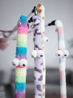 Sniff Joy Feather Teaser Wand – Interactive Caterpillar Cat Toy